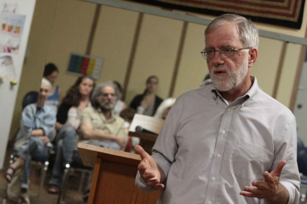 Howie Hawkins, Green Party nominee for governor, speaks Wednesday at The Green Earth on the topics of living wages for all workers, single-payer healthcare, a ban on fracking and 100 percent clean energy by 2030.  (Ian Austin/allotsego.com)