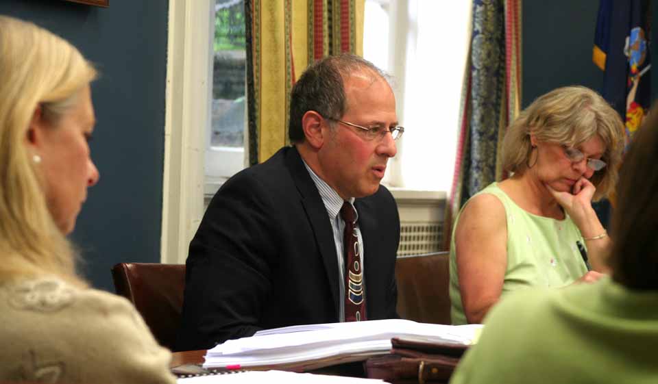 Mayor Jeff Katz calls the vote o the "special permit" required by a downtown hotel. The outcome was nay. (Jim Kevlin/allotsego.com)