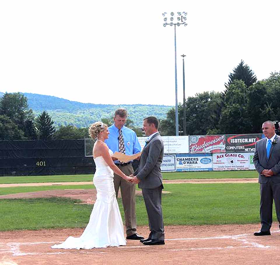 Oneonta Mayor Russ Southard performs his first wedding – Crystal and Jesse Hurlburt in Damaschke Field over the weekend.